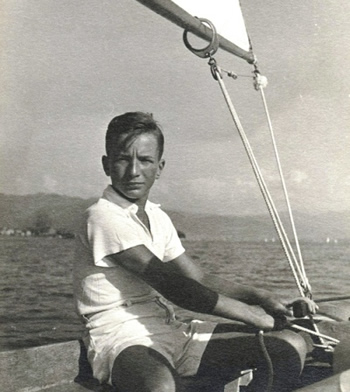 Hans Sailing
